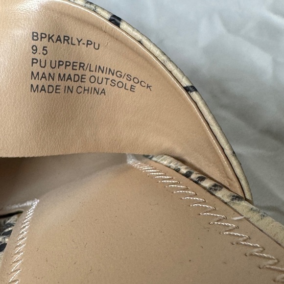 Nordstrom B.P. Karly Open Toe Strappy Square Toe Chunky Heel Snake Reptile 9.5 - Picture 12 of 12